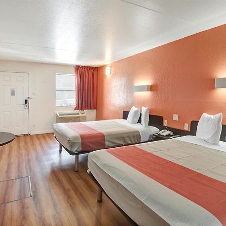 Motel 6-Dallas, Tx - Forest Lane Εξωτερικό φωτογραφία