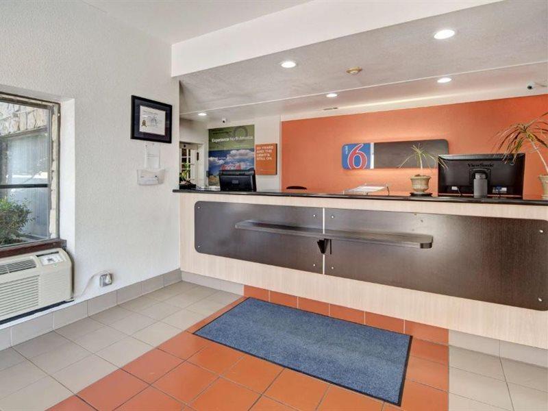 Motel 6-Dallas, Tx - Forest Lane Εξωτερικό φωτογραφία