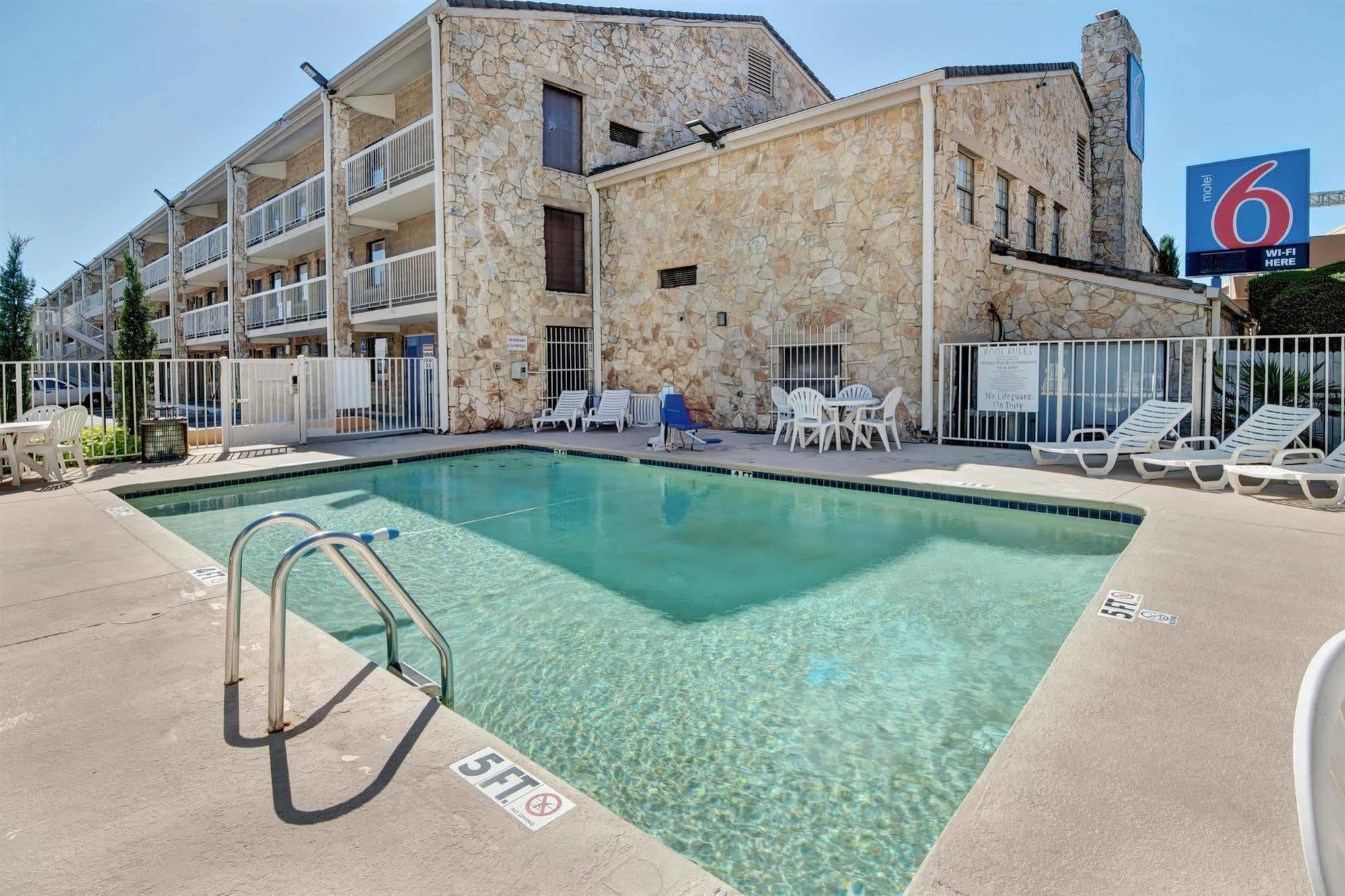 Motel 6-Dallas, Tx - Forest Lane Εξωτερικό φωτογραφία